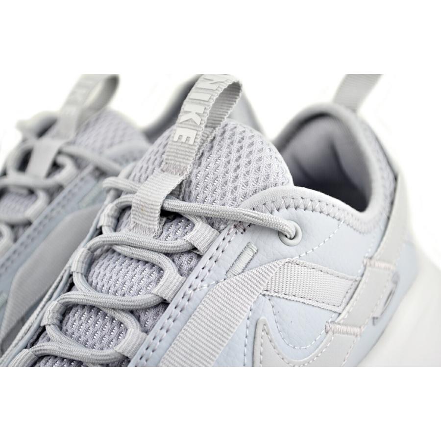 NIKE（ナイキ） NIKE WMNS TC 7900 wolf grey/mtlc platinum dd9682