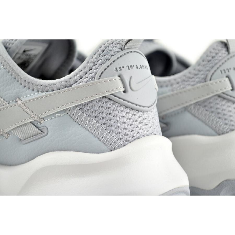NIKE（ナイキ） NIKE WMNS TC 7900 wolf grey/mtlc platinum dd9682