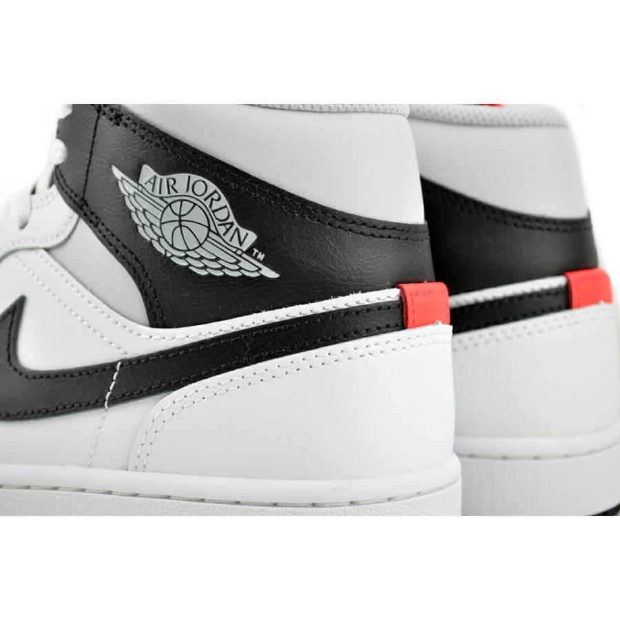 エア ジョーダン 1 NIKE AIR JORDAN MID summit wht/blk dq8426-109