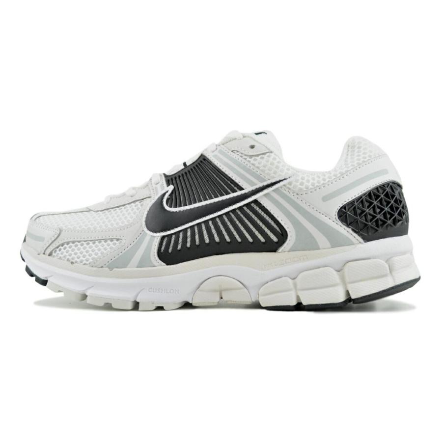 NIKE（ナイキ） NIKE ZOOM VOMERO 5 wht/blk-platinum tint fb9149-101