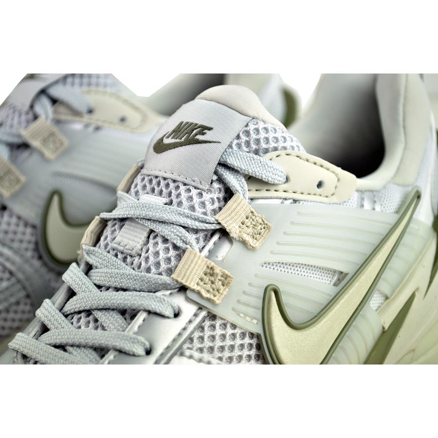 NIKE WMNS V2K RUN photon dust/light silver fd0736-006 ナイキ NIKE WMNS V2K RUN photon dust/light silver fd0736-006 ナイキ