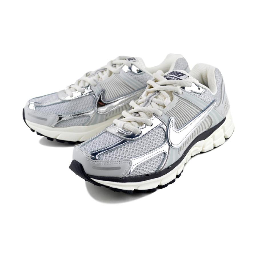 NIKE（ナイキ） NIKE WMNS ZOOM VOMERO 5 photon dust/chrome-gridiron