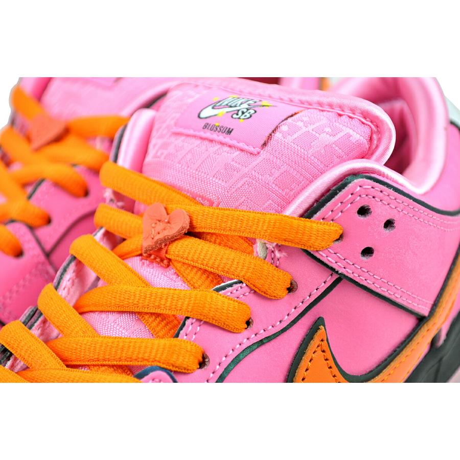 NIKE SB DUNK LOW PRO QS POWERPUFF GIRLS BLOSSOM lotus pink NIKE SB DUNK LOW PRO QS POWERPUFF GIRLS BLOSSOM lotus pink
