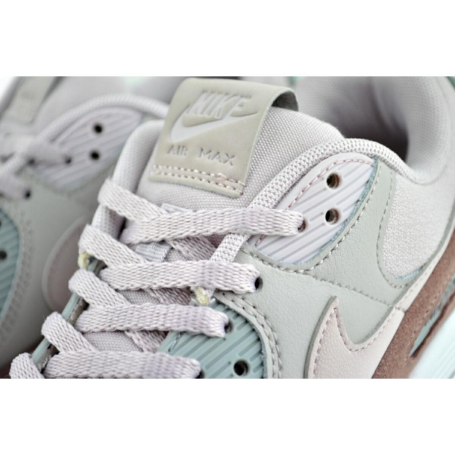 NIKE（ナイキ） NIKE AIR MAX 90 LV8 lt iron ore/platinum violet