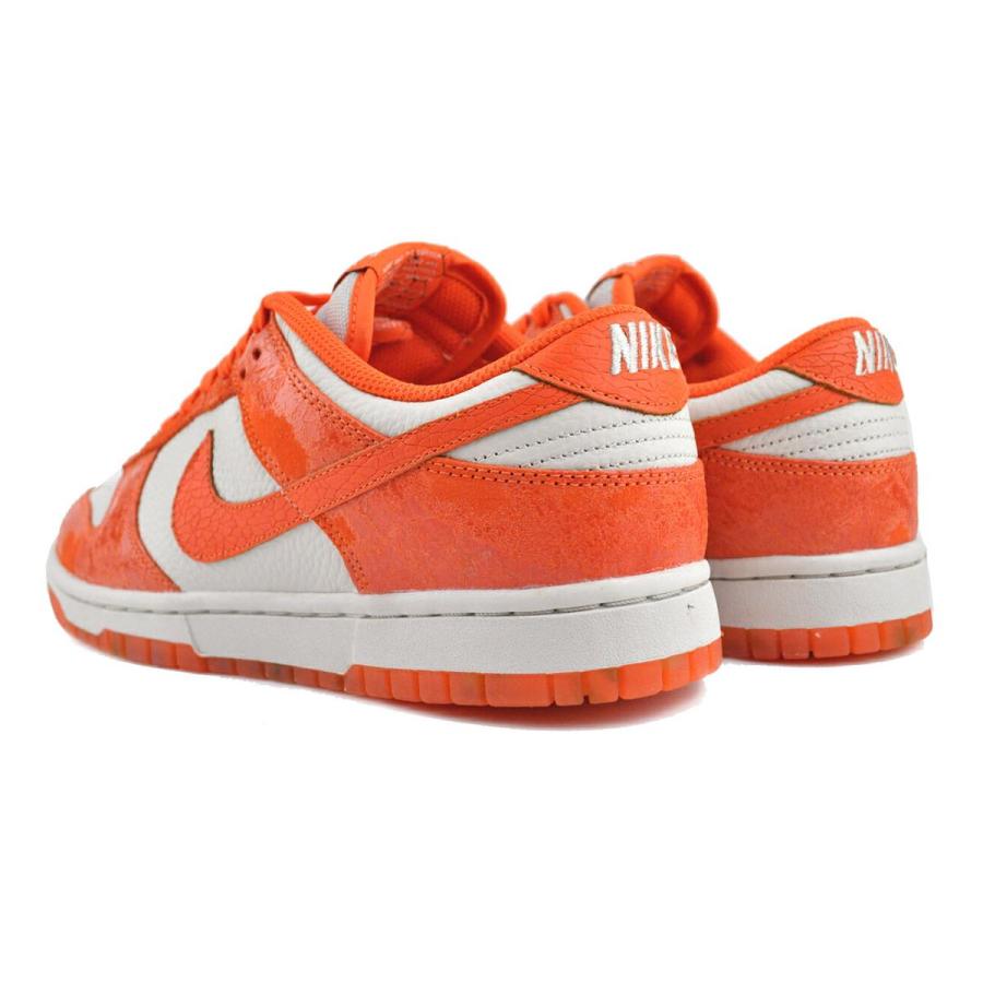 NIKE（ナイキ） NIKE WMNS DUNK LOW light bone/safety orange fn7773