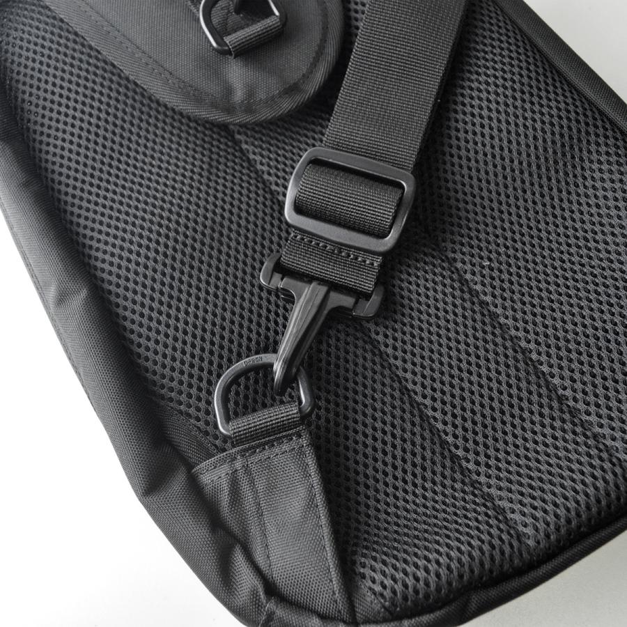 Columbia（コロンビア） Columbia ALWAYS BY SIDE 2WAY BODY BAG 5L