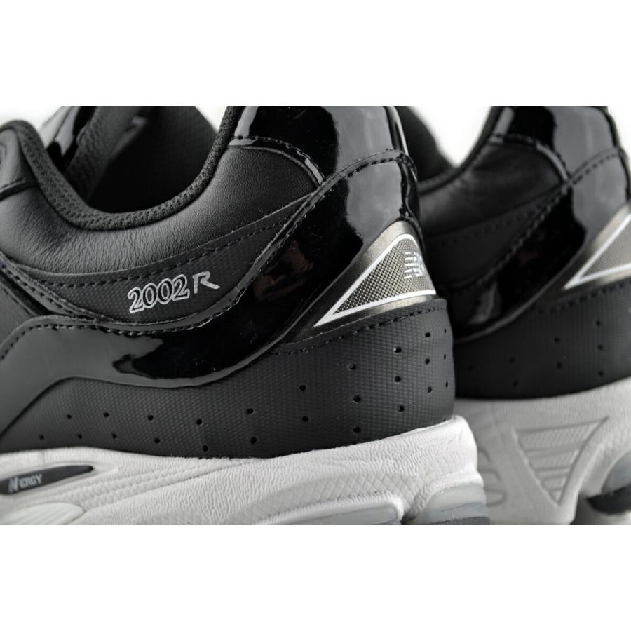 New Balance U2002RD ブラック 30.0 New Balance（ニューバランス） NEW BALANCE U2002RD BLACK u2002rd
