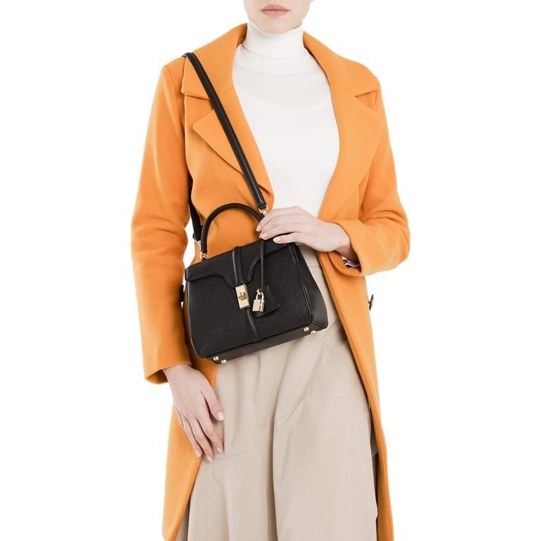 セリーヌ スモール 16（セーズ）グレインドカーフスキン ハンドバッグ  