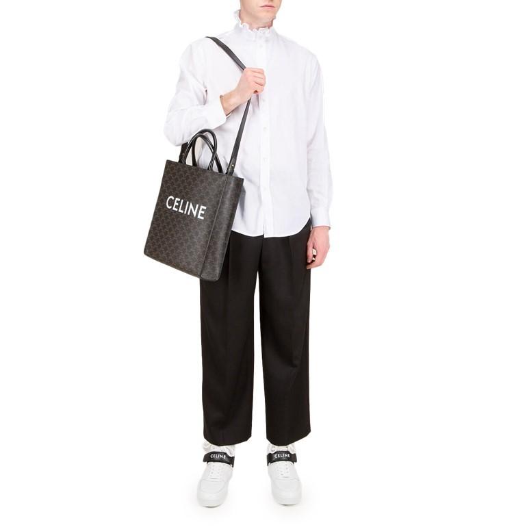 セリーヌ トリオンフ バーティカルカバミディアムキャンバス