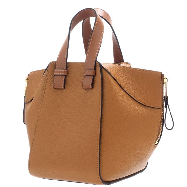 LOEWE ロエベ ハンモックバッグ コンパクト ソフトグレイン LOEWE ロエベ ハンモックバッグ コンパクト ソフトグレイン