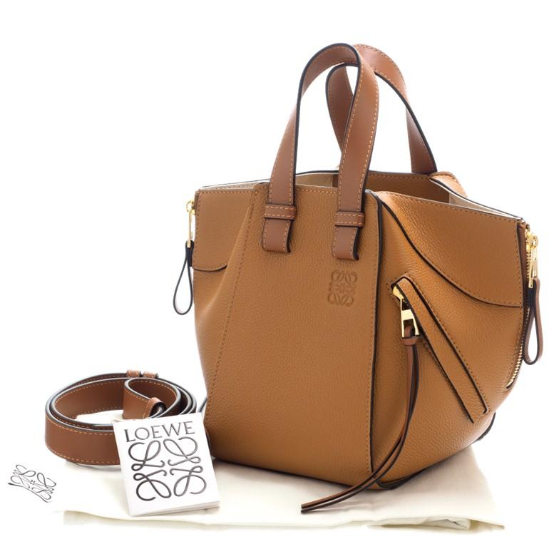 LOEWE ロエベ ハンモックバッグ コンパクト ソフトグレイン LOEWE ロエベ ハンモックバッグ コンパクト ソフトグレイン