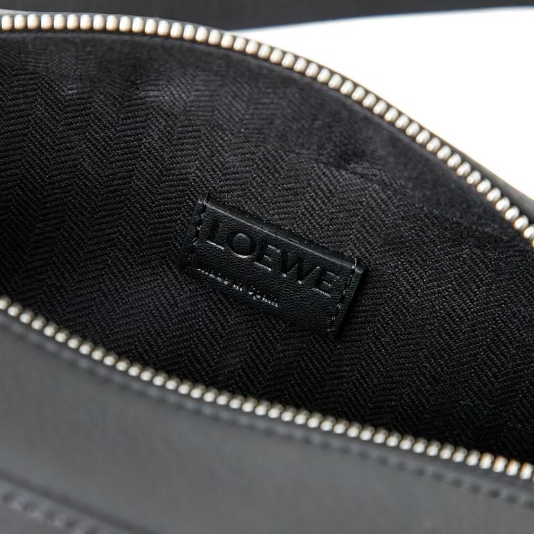 LOEWE ロエベ コンバーチブル スリング クラシックカーフ ボディ LOEWE ロエベ コンバーチブル スリング クラシックカーフ ボディ