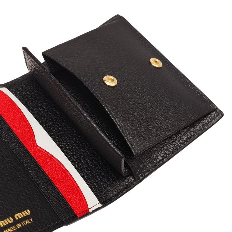 日本公式品 ミュウミュウ マドラスカラーレザー 折財布 スナップ二つ折り財布 インナーマルチカラー スナップ小銭入れ付きコンパクトウォレット 5mv4 2bc2 F0lj4 Miu Miu Miumiu 5mv4 2bc2 F0lj4 リナーテ 通販 Yahoo ショッピング クーポン配布中 交換