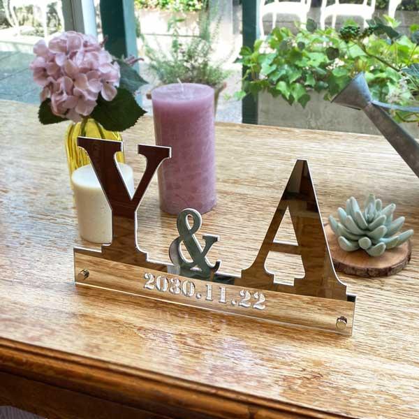 ミラー イニシャルボード アクリル製 ウェルカムスペース 受付 結婚式 披露宴 ウェディング 二次会 結婚 パーティー シンプル アレンジ ゴールド シルバー |  | 01