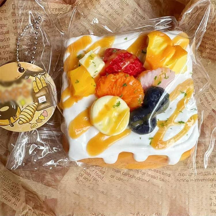 ぷにぷに フルーツケーキ クリームケーキ 高弾力 スクイーズケーキおもちゃ 水感スクイーズ 柔らか手触り トースト かわいい 低反発 泥感 ストレス |  | 07