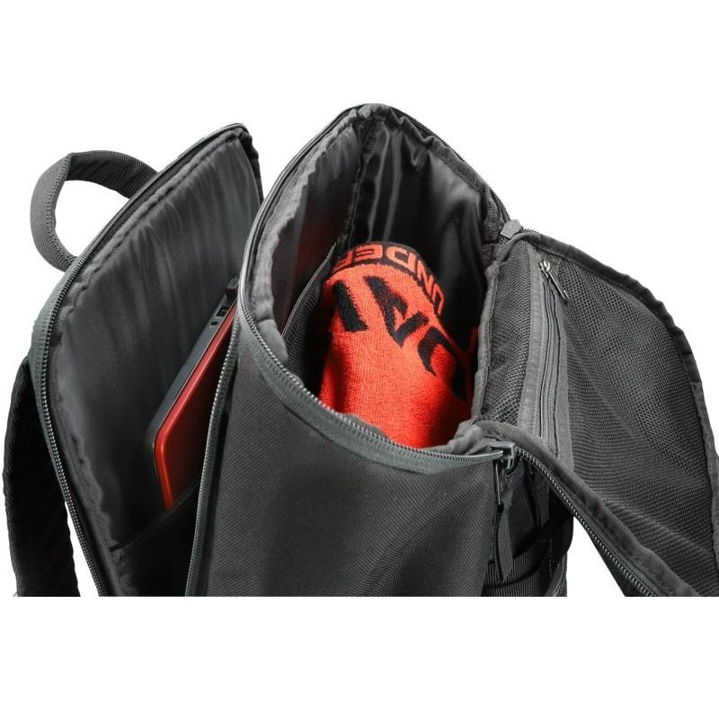 UNDER ARMOUR（アンダーアーマー） バックパック リュックサック