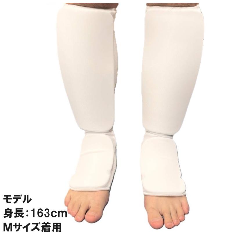 左右セット 空手 レッグサポーター ライナースポーツオリジナル 1年保証 無地 格闘技 脚 脛 すね 足 レッグガード キック ガード LSALI025 |  | 02