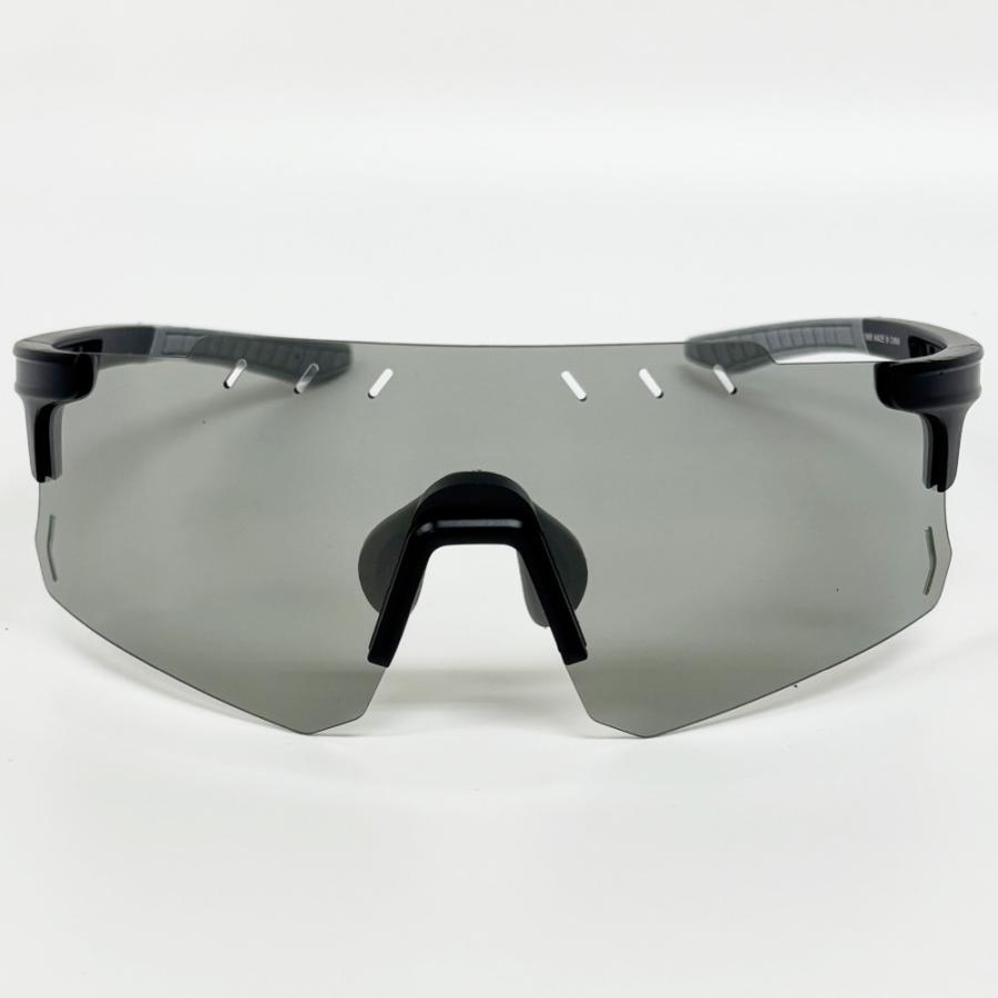 スポーツサングラス ケース付 調光レンズ 偏光レンズ 調光サングラス 1