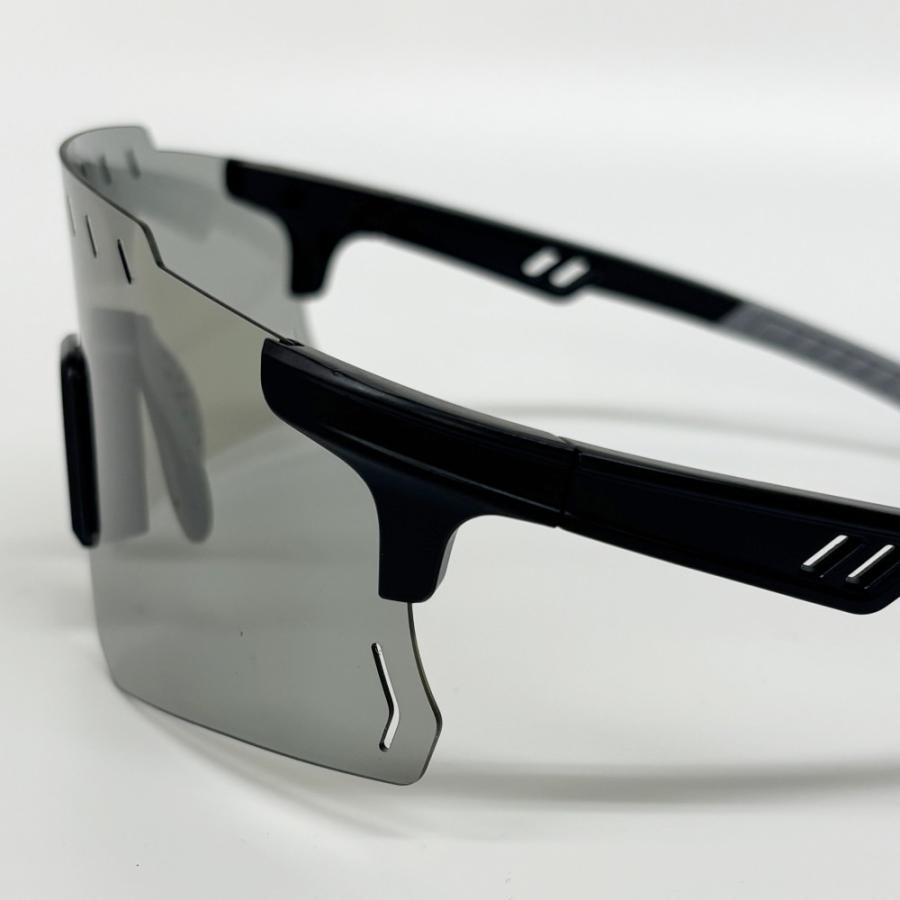 スポーツサングラス ケース付 調光レンズ 偏光レンズ 調光サングラス 1