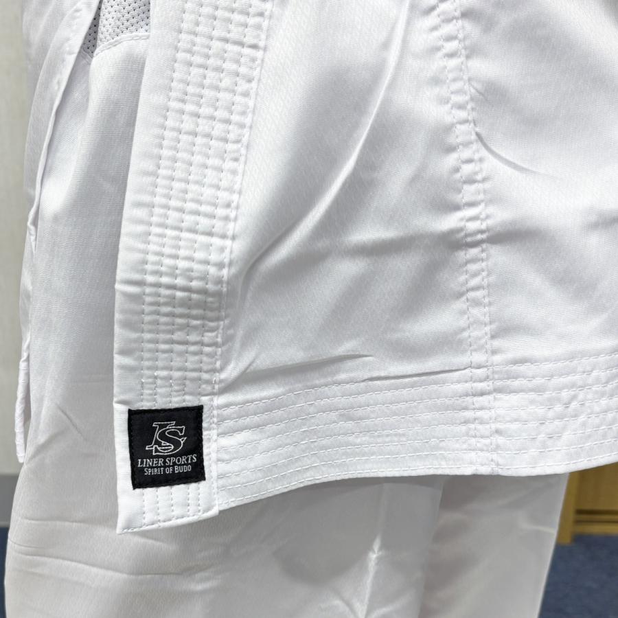 【サイズ交換送料無料】空手着 空手衣 上下セット 超軽量モデル メッシュ搭載 通気性が良い 1年保証 伝統派 ライナースポーツオリジナル LSALI060 |  | 11
