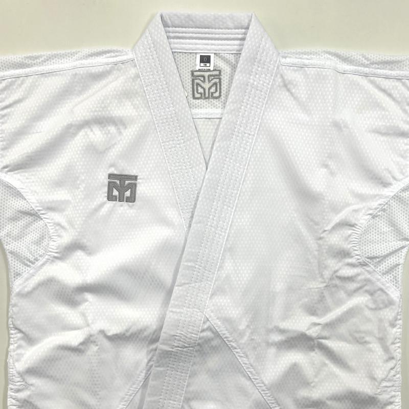 MOOTO ムート 空手 軽量空手着 上下セット 帯なし WKF公認 空手衣 速乾素材 組手用 MBCKA07 |  | 02