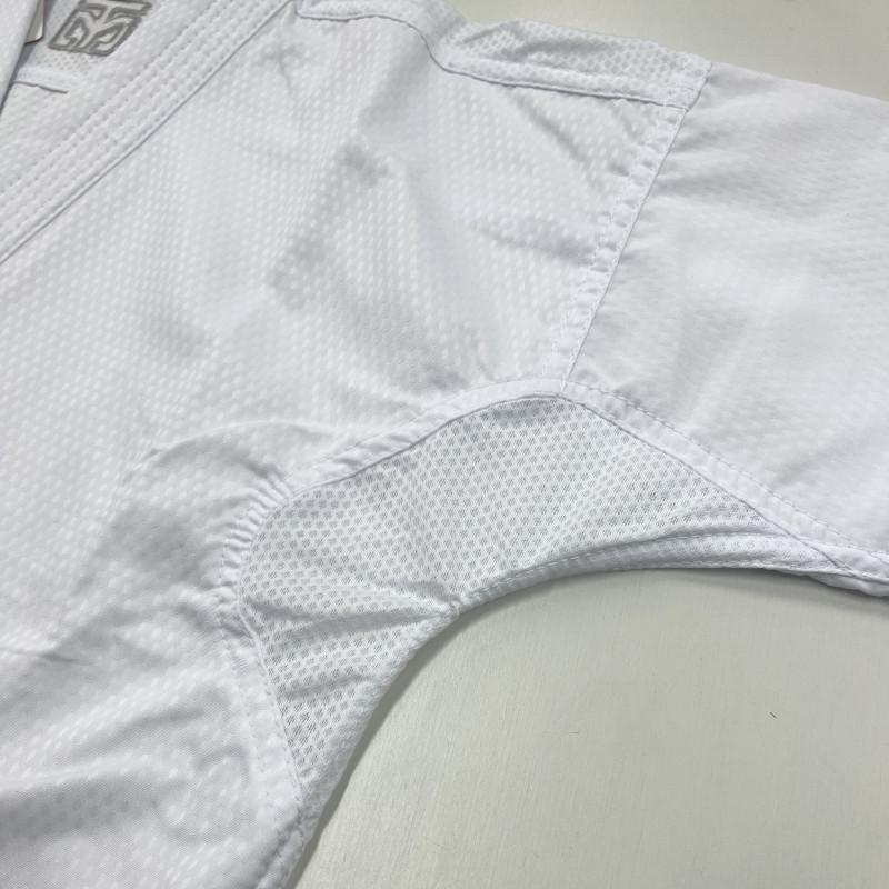 MOOTO ムート 空手 軽量空手着 上下セット 帯なし WKF公認 空手衣 速乾素材 組手用 MBCKA07 |  | 06