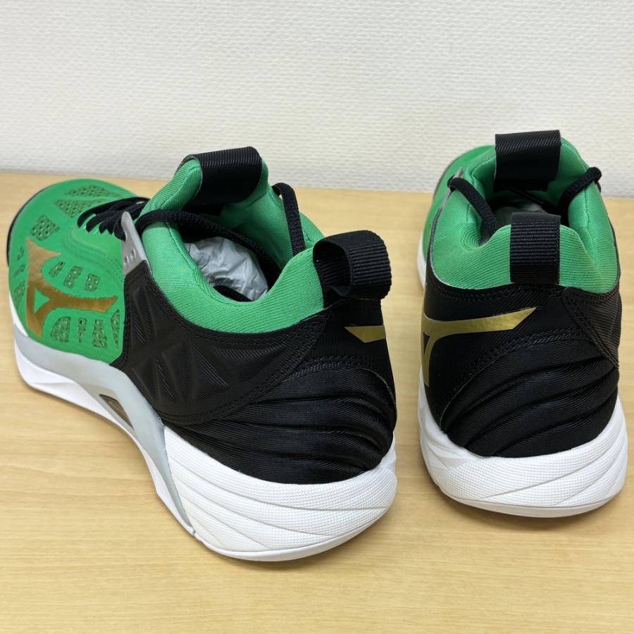 ミズノ　オリジナルバレーボール　コーチシューズ　27cm 新品 MIZUNO ミズノ WAVE LIGHTNING Z8 MID （ブラック×シルバー