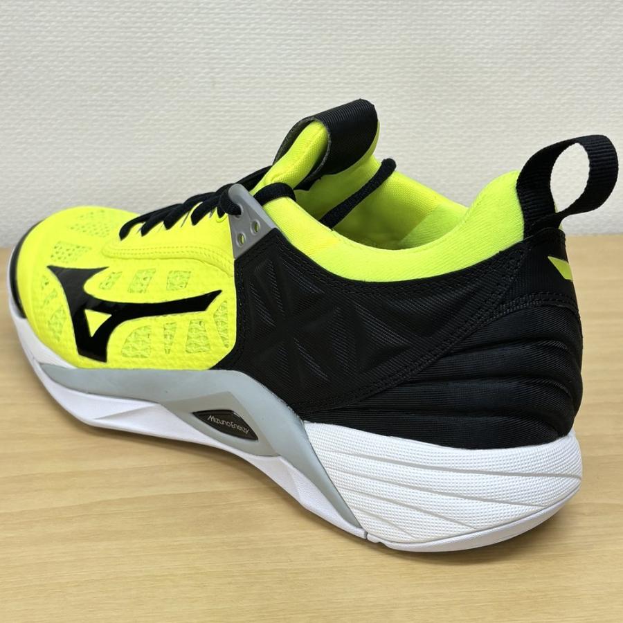 Mizuno WAVE MOMENTUM バレーボールシューズ Amazon.co.jp: 24.0cm ミズノ バレーボールシューズ WAVE