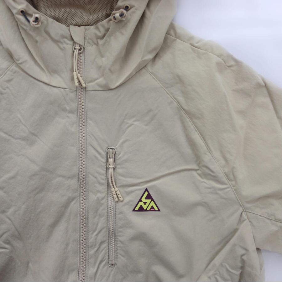 【特価】LI-NING AFDP216 ウォームアップジャケット バドミントンウェア(レディース) リーニン |  | 04