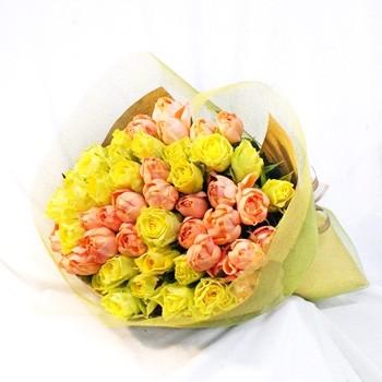 産地厳選バラ花束 黄色オレンジバラの花束 60本 Gd374 リンクフローリスト 通販 Yahoo ショッピング