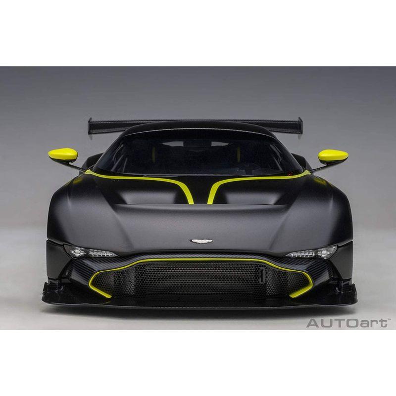 正規品 AUTOart 1/18 アストンマーチン ヴァルカン マット・ブラック/ライムグリーン・ストライプ 完成品 【3266212951】(17558円)