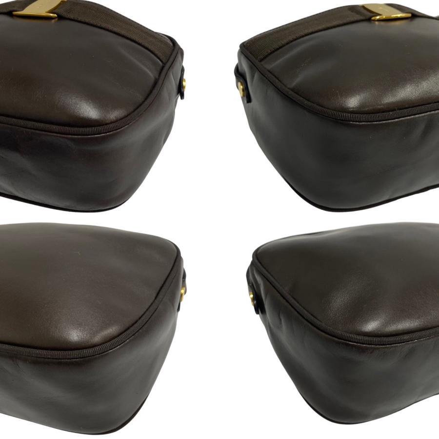 極 美品 袋付き Salvatore Ferragamo フェラガモ ヴァラリボン 金具 