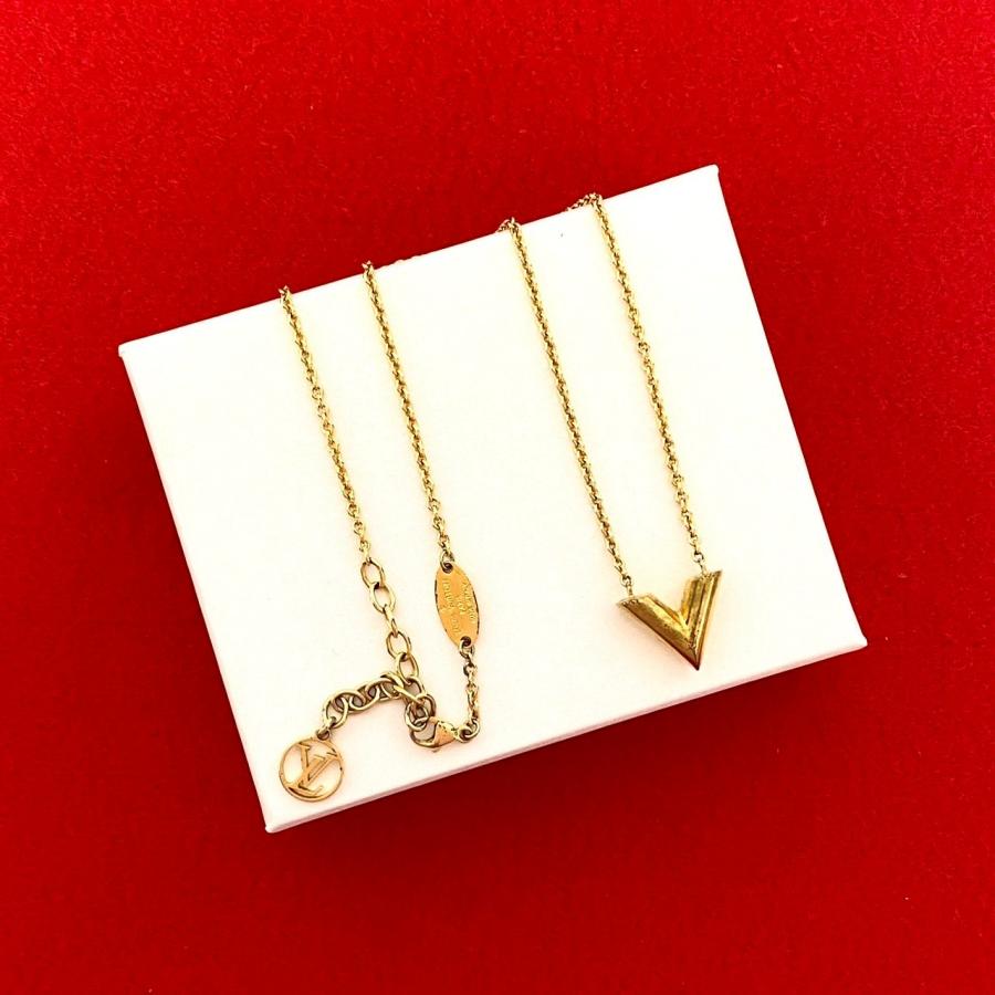 LOUIS VUITTON（ルイ・ヴィトン） 極 美品 希少品 エッセンシャルV