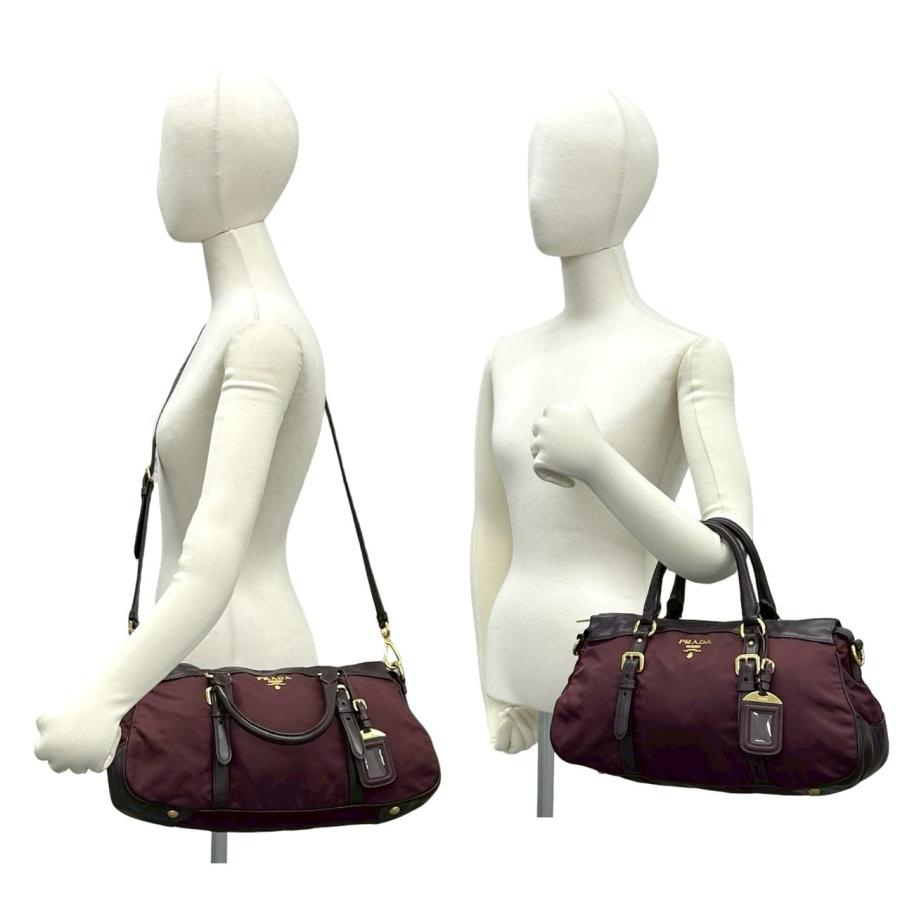 PRADA（プラダ） 極 美品 ロゴ 金具 レザー 本革 テスート ナイロン