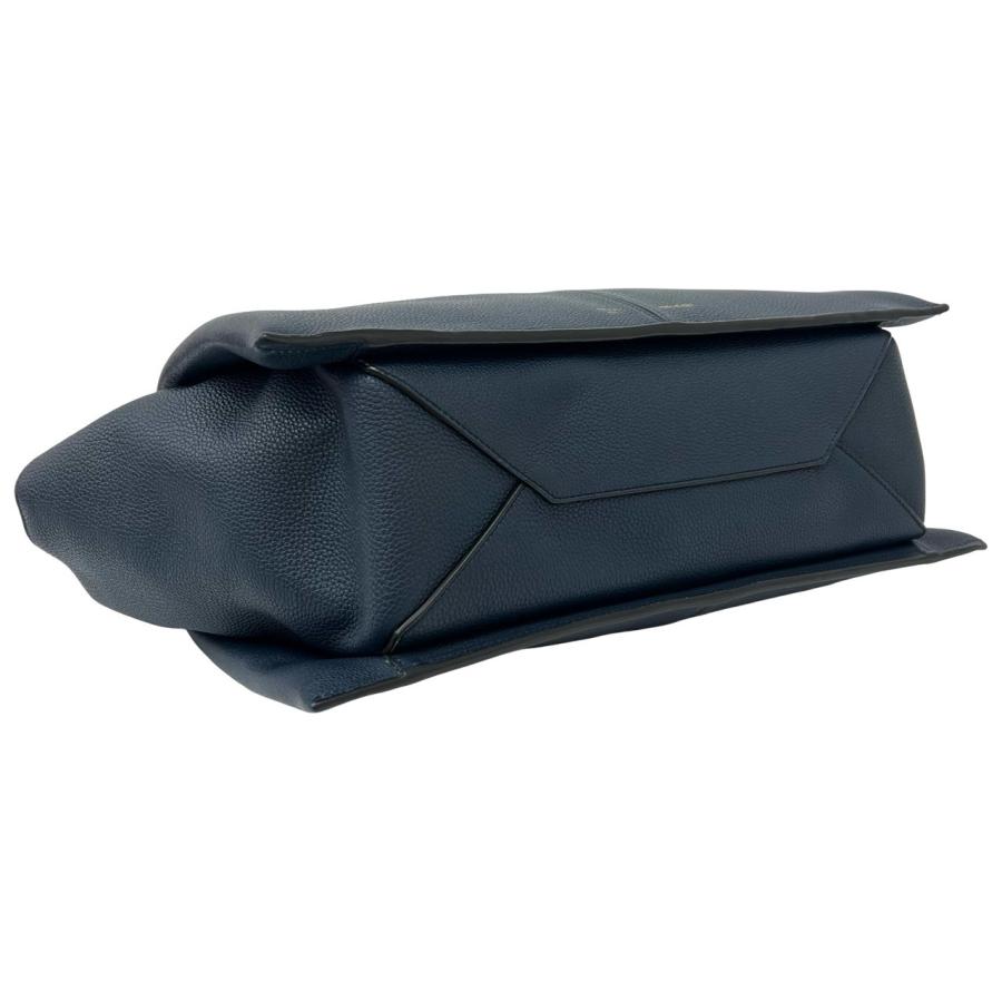 CELINE（セリーヌ） 極 美品 トライフォールド ロゴ レザー 本革