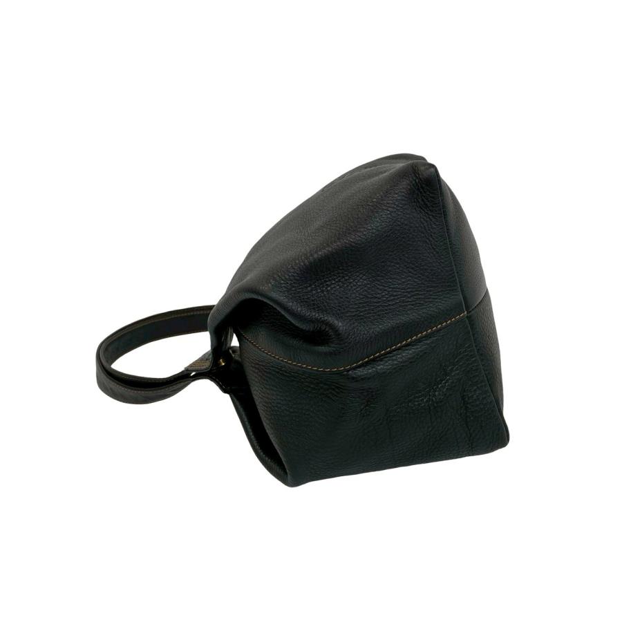 【美品】ロエベ ブラック ショルダーバッグ アナグラム ビンテージ LOEWE（ロエベ） 極 美品 ヴィンテージ アナグラム ロゴ レザー 本革
