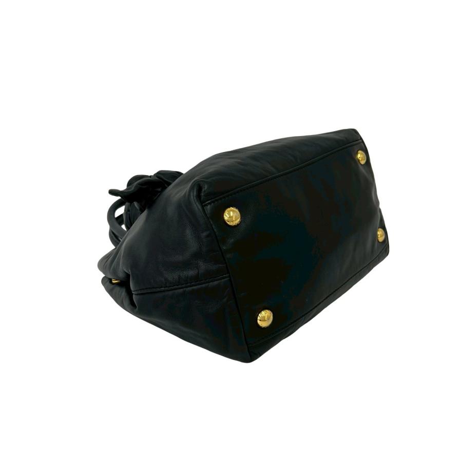 PRADA（プラダ） 極 美品 袋付き ロゴ 金具 ローズ モチーフ レザー 本
