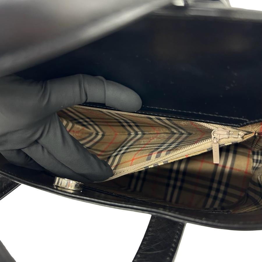BURBERRY（バーバリー） 極 美品 ロゴ ノバチェック 柄 レザー 本革