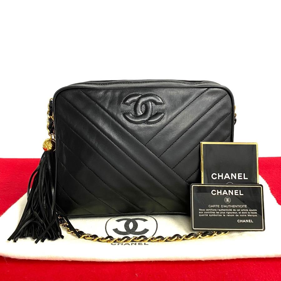 CHANEL 極 美品 保存袋 カード シール有 2番台 シャネル Vステッチ  