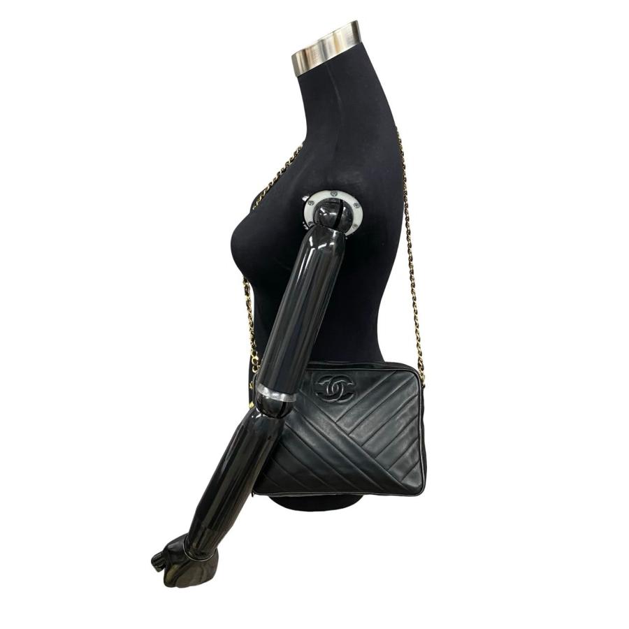 極 美品 保存袋 カード シール有 2番台 CHANEL シャネル Vステッチ 