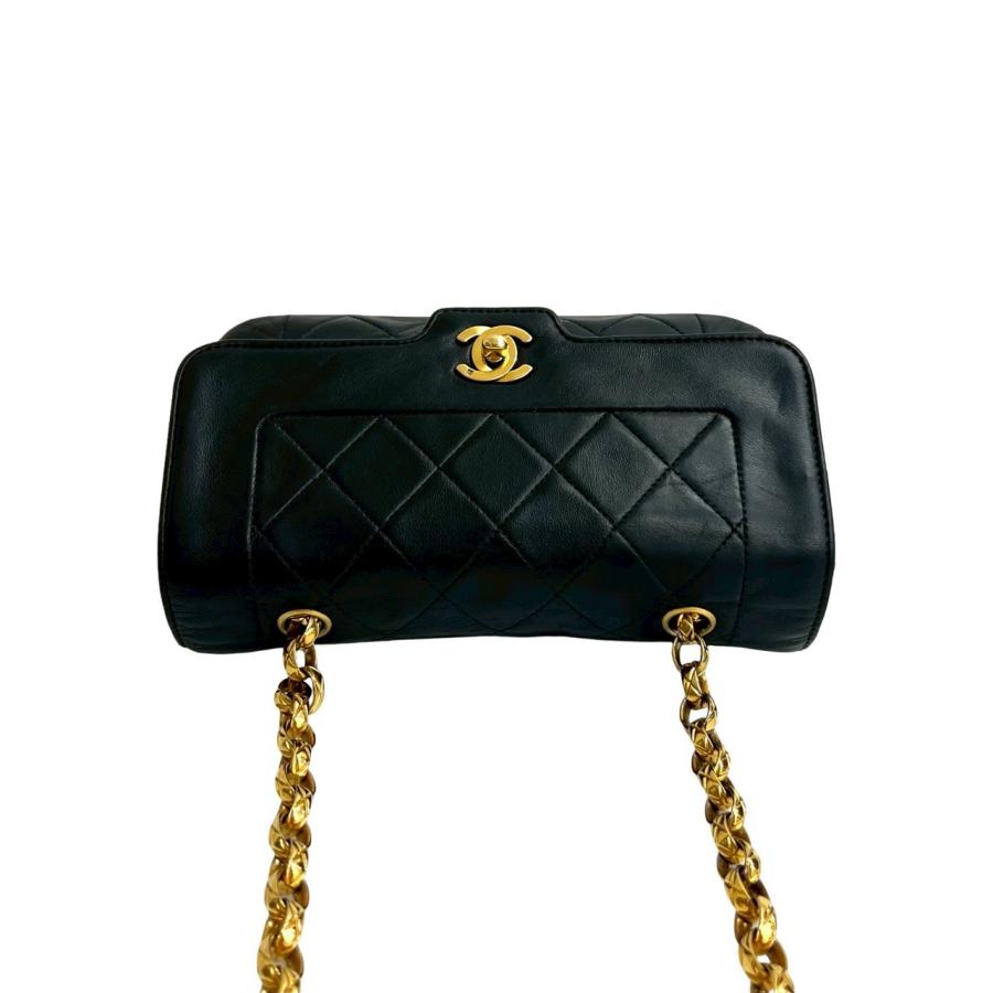 CHANEL（シャネル） 極 美品 シール有 3番台 ダイアナフラップ