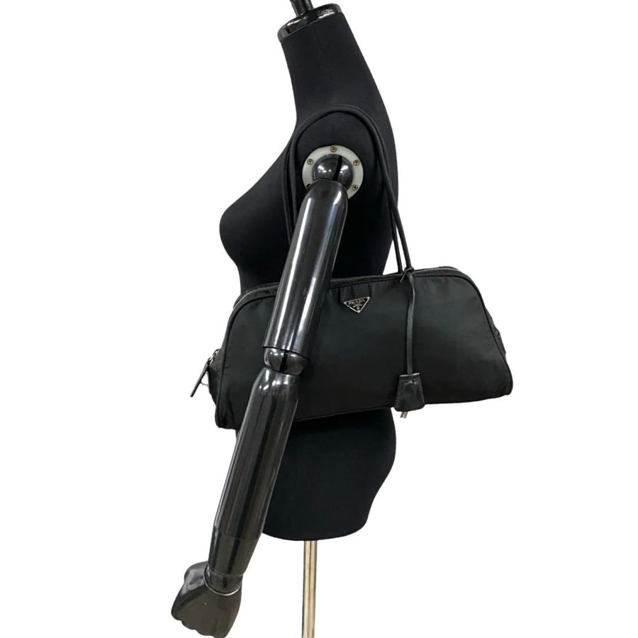 PRADA 極 美品 プラダ 三角ロゴ 金具 ナイロン ショルダーバッグ PRADA 極 美品 プラダ 三角ロゴ 金具 ナイロン ショルダーバッグ