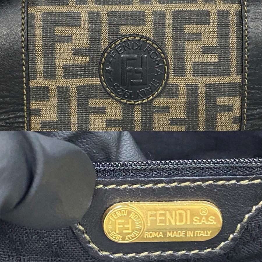 FENDI（フェンディ） 極 美品 希少品 ズッカ FF 柄 ロゴ レザー 本革
