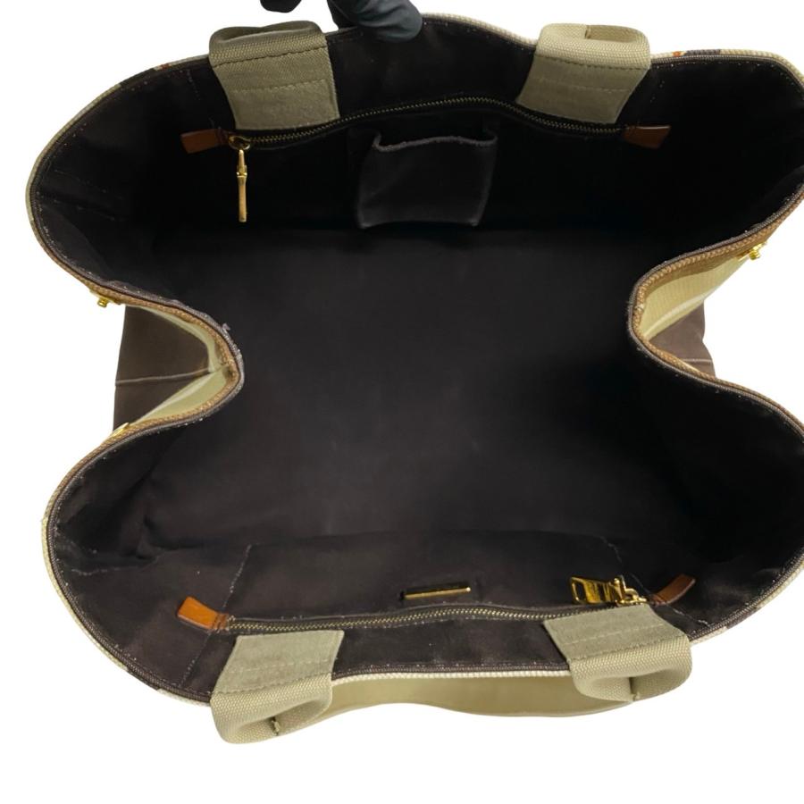 PRADA（プラダ） 極 美品 希少品 カナパ 三角ロゴ 金具 レーダー柄 