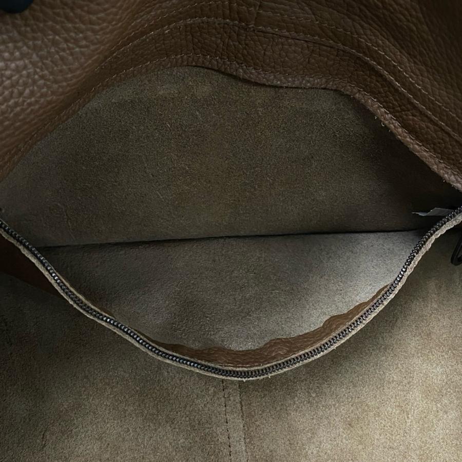 極 美品 BOTTEGA VENETA ボッテガヴェネタ イントレチャート レザー 本