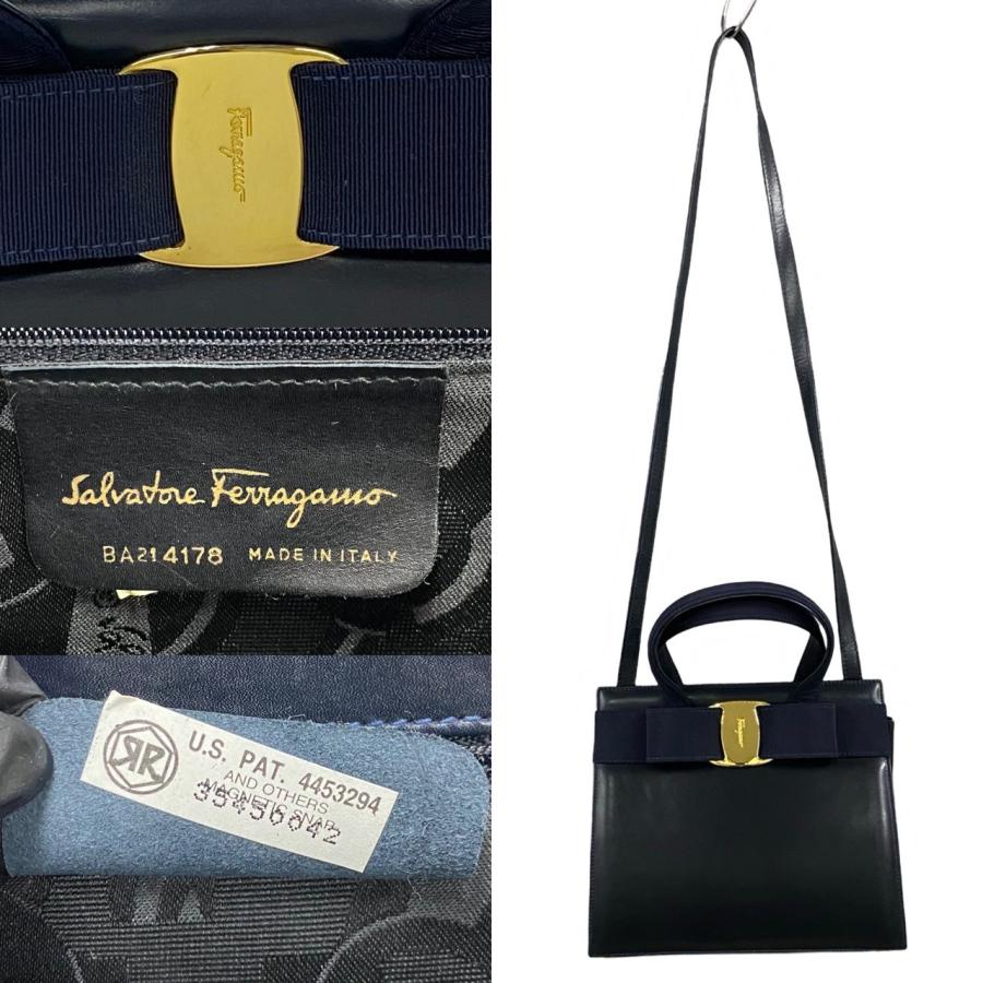 極 美品 Salvatore Ferragamo サルヴァトーレフェラガモ ヴァラ 極 美品 Salvatore Ferragamo サルヴァトーレフェラガモ ヴァラ