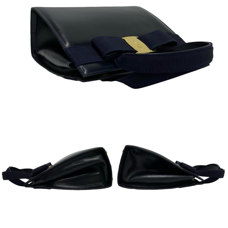 極 美品 Salvatore Ferragamo サルヴァトーレフェラガモ ヴァラ 極 美品 Salvatore Ferragamo サルヴァトーレフェラガモ ヴァラ