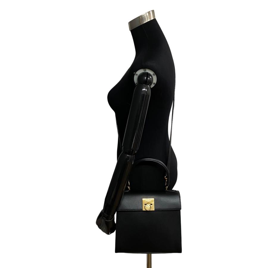 CELINE 極 美品 セリーヌ ヴィンテージ ロゴ リング 金具 カーフ CELINE 極 美品 セリーヌ ヴィンテージ ロゴ リング 金具 カーフ
