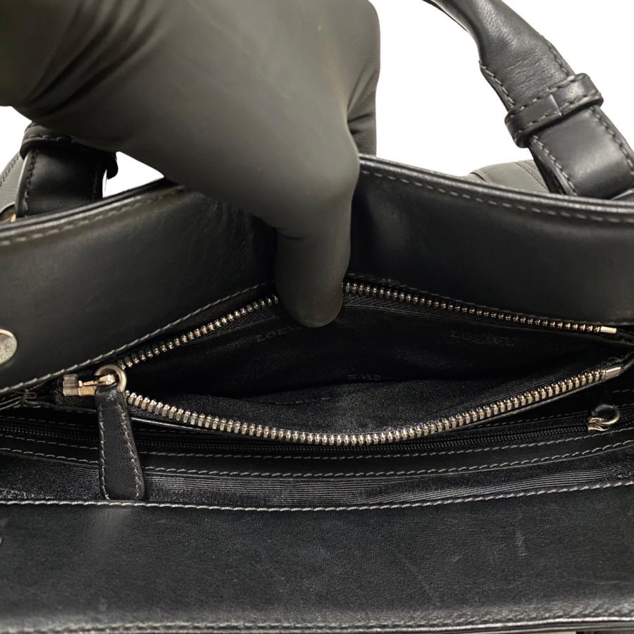 LOEWE 極 美品 ロエベ カモッシオ アナグラム ロゴ レザー 本革 LOEWE 極 美品 ロエベ カモッシオ アナグラム ロゴ レザー 本革