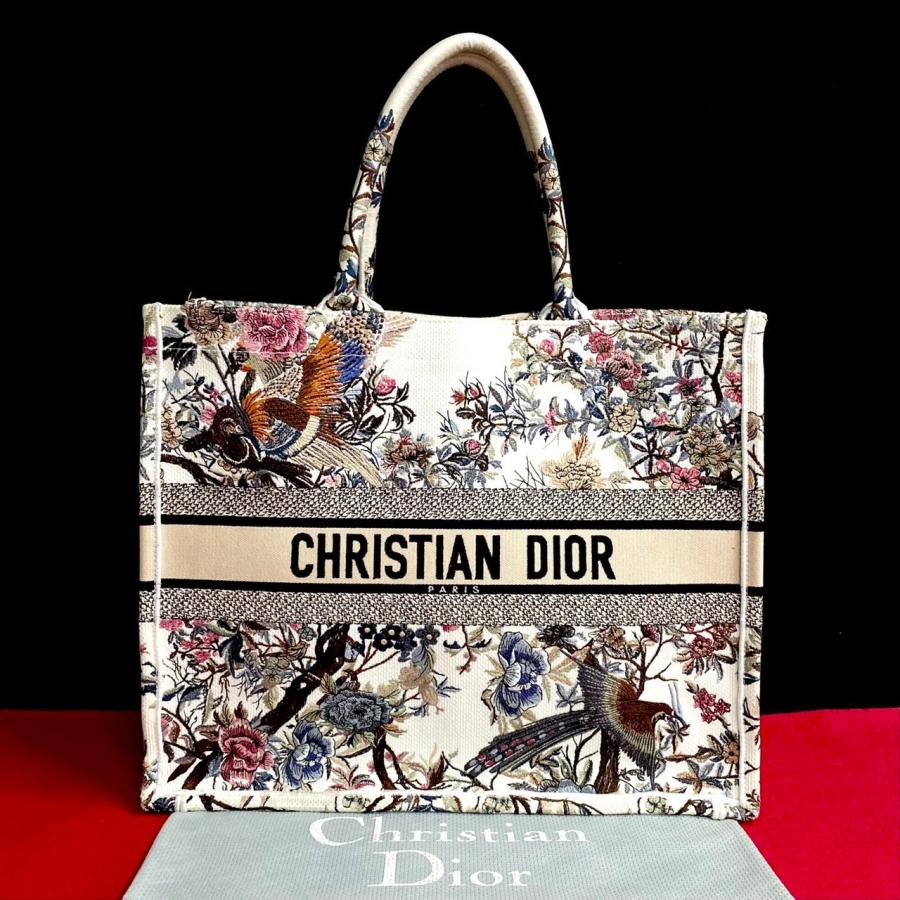 未使用保管品 Christian Dior ディオール ブックトート ラージ 未使用保管品 Christian Dior ディオール ブックトート ラージ